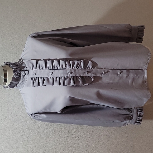 VICTORIAN ROMANTIC VINTAGE FEMININE COTTAGECORE BUTTON DOWN LAVENDER BLOUSE TOP - Picture 2 of 16